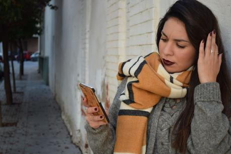 Grey Look Navideño