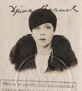 Djuna Barnes en Todos somos sospechosos