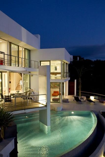 Villa Moderna en Cala d´Hort