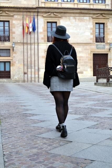 SOMBREROS! SOMBREROS!