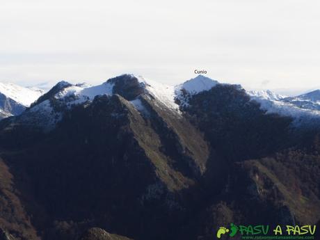 Vista del Cunio desde el Niañu