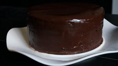 Devil's food cake Torta de chocolate con brigadeiro
