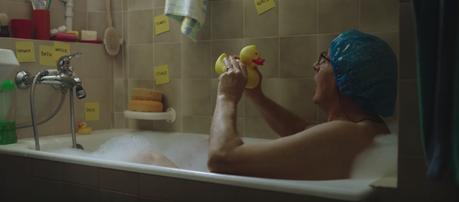 Un adorable señor intenta aprender inglés en uno de los spots navideños más vistos del año