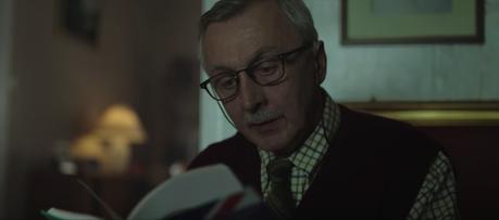 Un adorable señor intenta aprender inglés en uno de los spots navideños más vistos del año