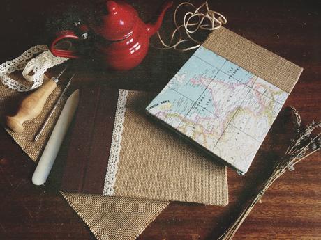 SEÑORITA SANDWICH Y EL ARTE DE LA ENCUADERNACIÓN