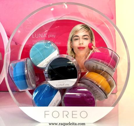 Luna™ Play El Primer Paso a la Limpieza Facial de Tecnología Sónica