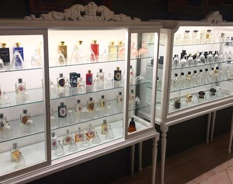 la basílica galería perfume nicho