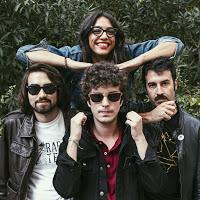 Ola la meta asombra con Guerra de Miradas