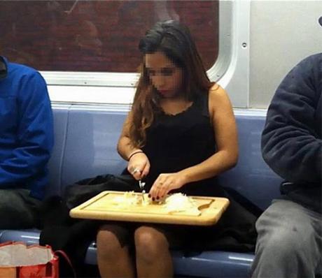 Humor: 17 personas (y un pato) que olvidaron el significado de la palabra VERGÜENZA