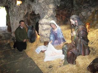 ANTE EL GIGANTESCO BELÉN DE VITORIA