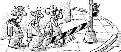 A la puta calle, el autorretrato de Cebrián y las fotos rotas o quemadas del rey.