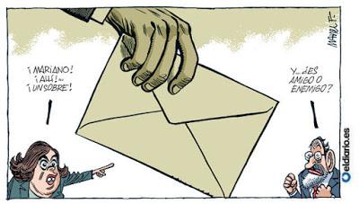 A la puta calle, el autorretrato de Cebrián y las fotos rotas o quemadas del rey.