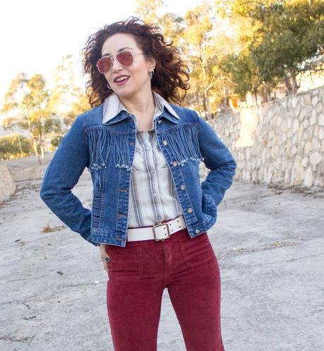 Melange-Boutique blog de moda, fashion blog melage_boutique_fashion_blog_de_moda_melange_boutique_fashion_blog_moda_retro_outfit_dezzal_chaqueta_flecos_pantalon_campana_pullandbear_rayban_asos_como_hacer_un _look_estilo_setentero