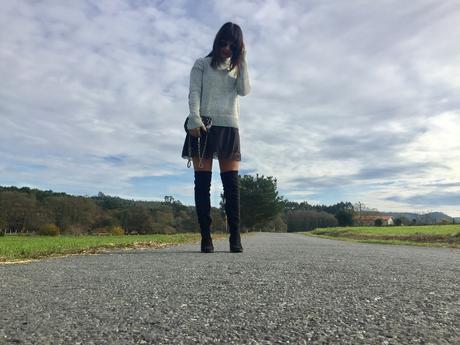 Vestido negro con puntilla y cuello alto photo 034B9DB0-28DA-438C-B822-835242CFEDE9_zpsuf38otxo.jpg