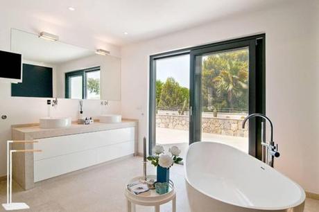 ¡Irresistible toallero de pie!