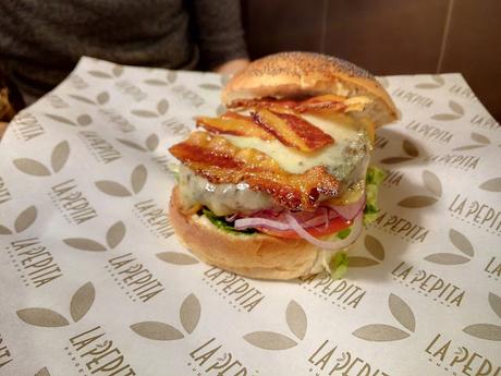 サラマンカで人気のハンバーガー店 La pepita