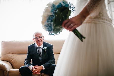 mirada-orgullo-padre.novia-fotografo-diferente-zaragoza