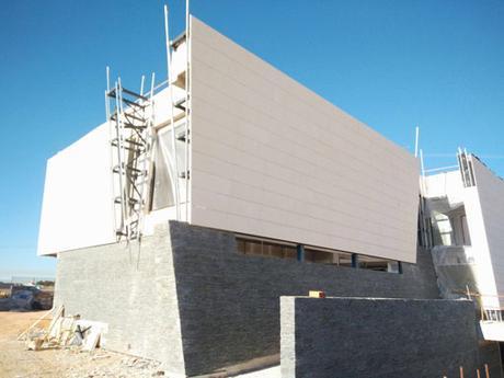 NUEVAS IMÁGENES DE OBRA DE LA VIVIENDA UNIFAMILIAR DISEÑADA POR A-CERO EN CASTILLA Y LEÓN a-cero-projects-3