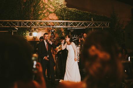 Rubén & Clara:  una romántica boda en la noche de Huelva