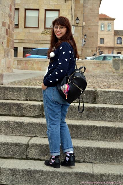 UGLY CHRISTMAS SWEATERS