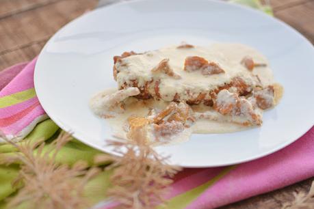 Pechugas a la crema con rebozuelos
