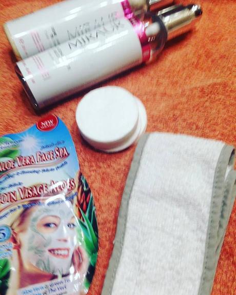 mascarilla, mascarilla facial, mascara tisú, rutina limpieza, limpieza facial, viernes de spa, 7th heaven, montagne jeunesse, aloe vera face spa mask, blogger alicante, solo yo, blog solo yo, beauty blogger, beauty youtuber, 