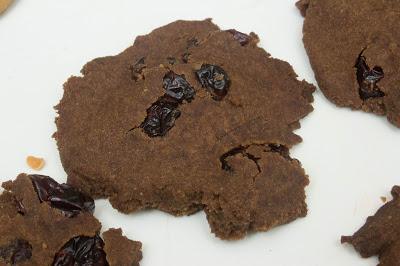 Galletas de algarroba y arándanos sin gluten, lactosa ni huevo