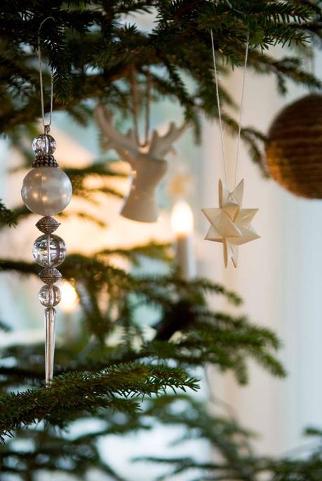 Navidad en la mesa mesas de navidad estilo escandinavo decoración navideña decoración en blanco blog decoración nórdica 