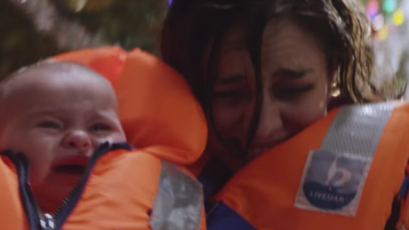 Un impactante anuncio que te pone en la piel de un refugiado