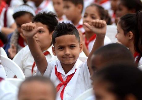 Candil de la calle y oscuridad de la casa: 55 años después habrá que alfabetizar de nuevo
