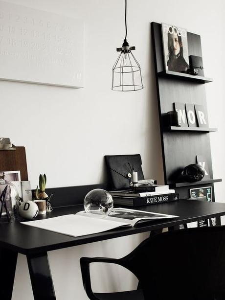 Decoración en blanco y negro: espacios de trabajo en casa