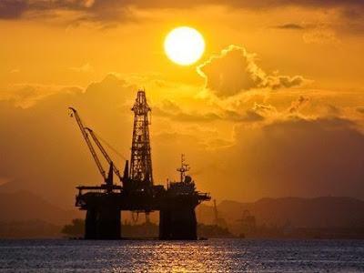 Los horteras mensajes navideños, Islandia, el país con más libros publicados y los malos augurios de D. Trump.