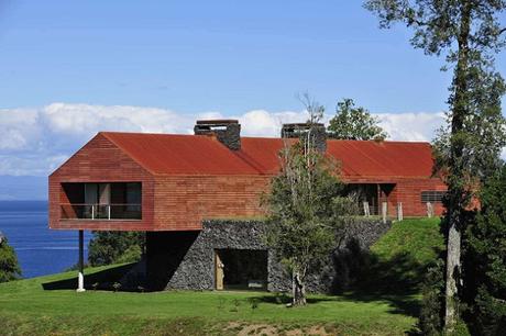 Casa Minimalista en Chile con Vistas al Lago
