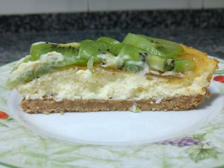 Tarta de queso y kiwi