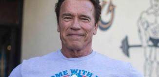 Arnold Schwarzenegger reconoce que al mirarse al espejo “siente ganas de vomitar”