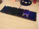Teclado gaming mecánico de Aukey, muy compacto, pero eficaz