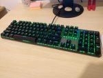 Teclado gaming mecánico de Aukey, muy compacto, pero eficaz