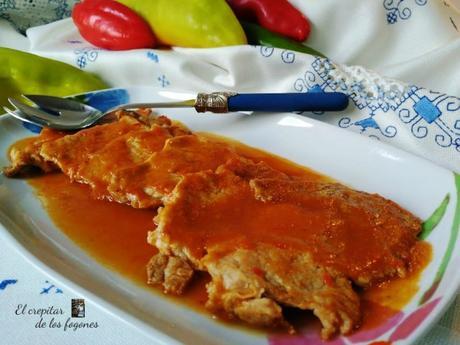 LOMO EN SALSA DE PIMIENTOS ROJOS Y VERDES lomo en salsa