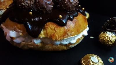 Roscón con nata y chocolate