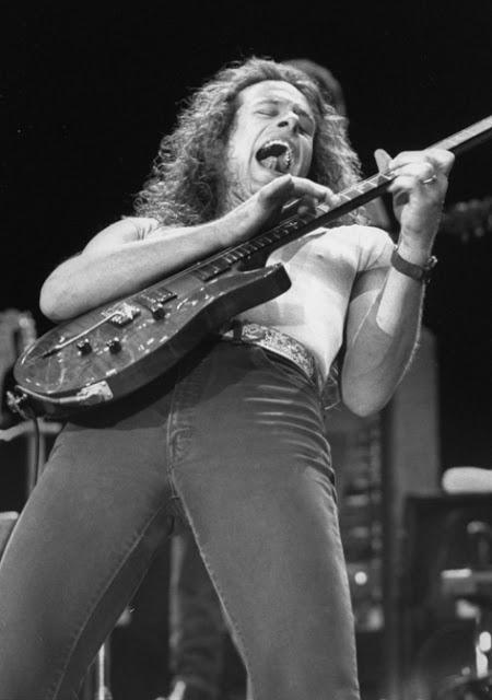 Efemérides del Rock y Heavy Metal: Que pasó un 28 de Diciembre