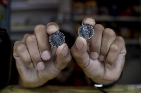 Nuevas monedas de Bs. 50 ya están en las calles de #Caracas (FOTOS)