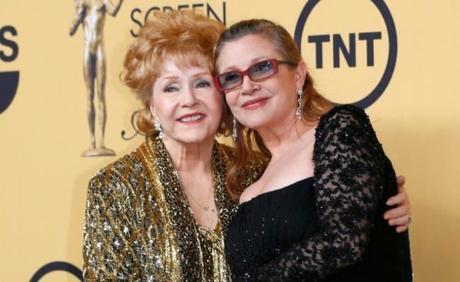 Debbie Reynolds fallece un día después de la muerte de su hija Carrie Fisher Debbie Reynolds fallece un día después de la muerte de su hija Carrie Fisher