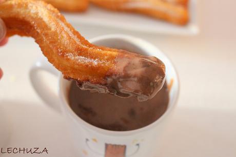 CHOCOLATE EXPRESS CON CHURROS CASEROS (FRITOS) CHOCOLATE EXPRESS CON CHURROS (3)