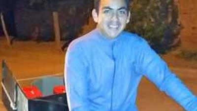 Con su aguinaldo compró y repartió cajas para Navidad