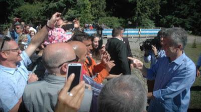 Macri cruzó al modelo del MPN