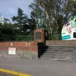 Grafitean la cantera del Parque Morales