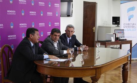 Mendoza adhirió a la Cobertura Universal de Salud y será la primera provincia en implementarlo.