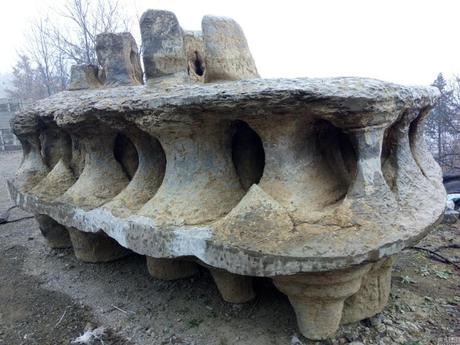 Misteriosa roca con forma de «OVNI» encontrada en China desconcierta a expertos