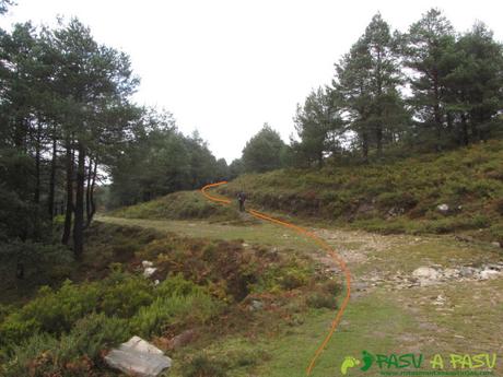 Cruce a la derecha para ir al Prao Roque