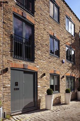 Rustico Exterior, Clasico y Actual Interior